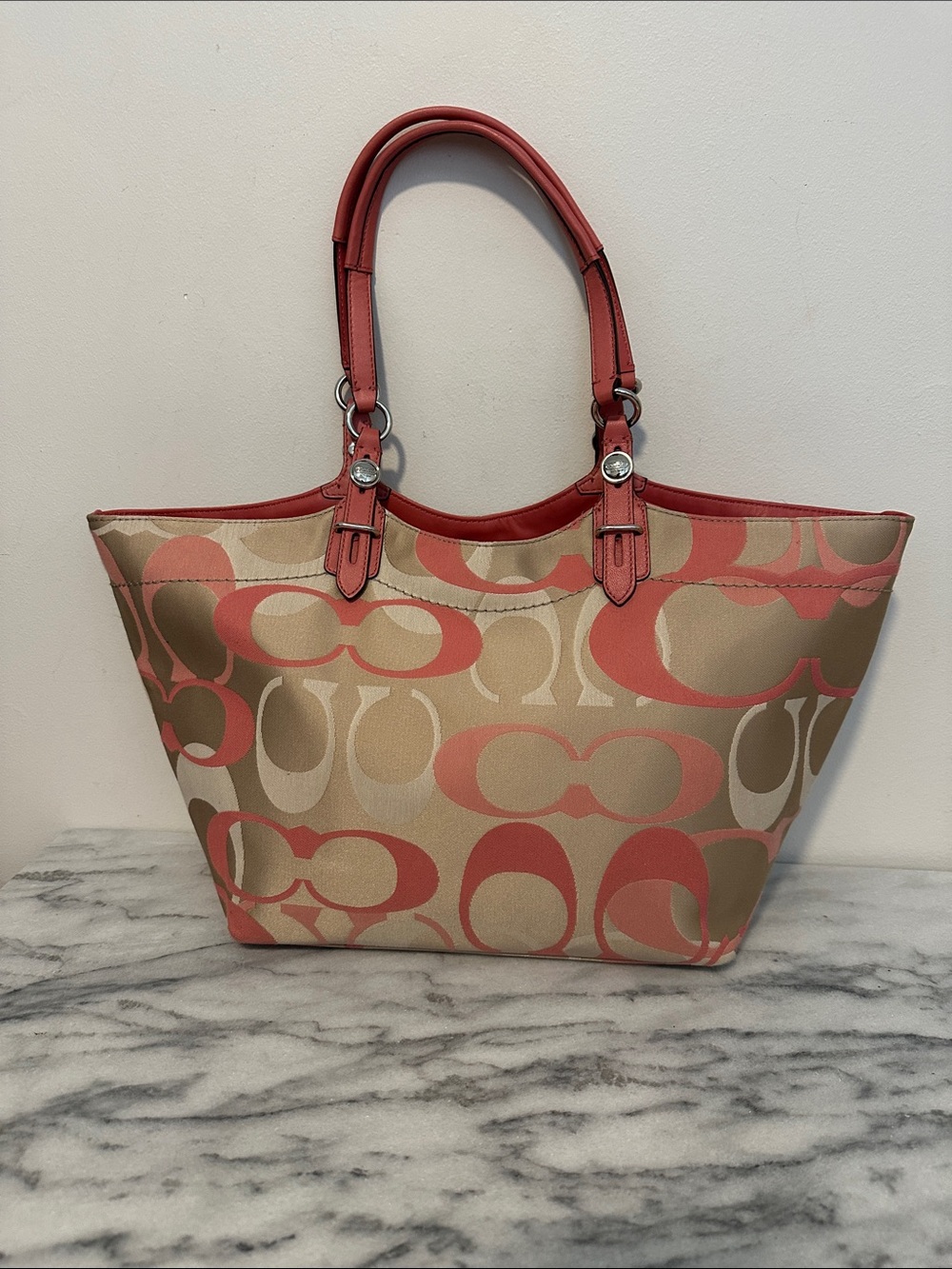 Y2K-era Coach Carly Signature Optic Print Tote Bag coral beige handbag